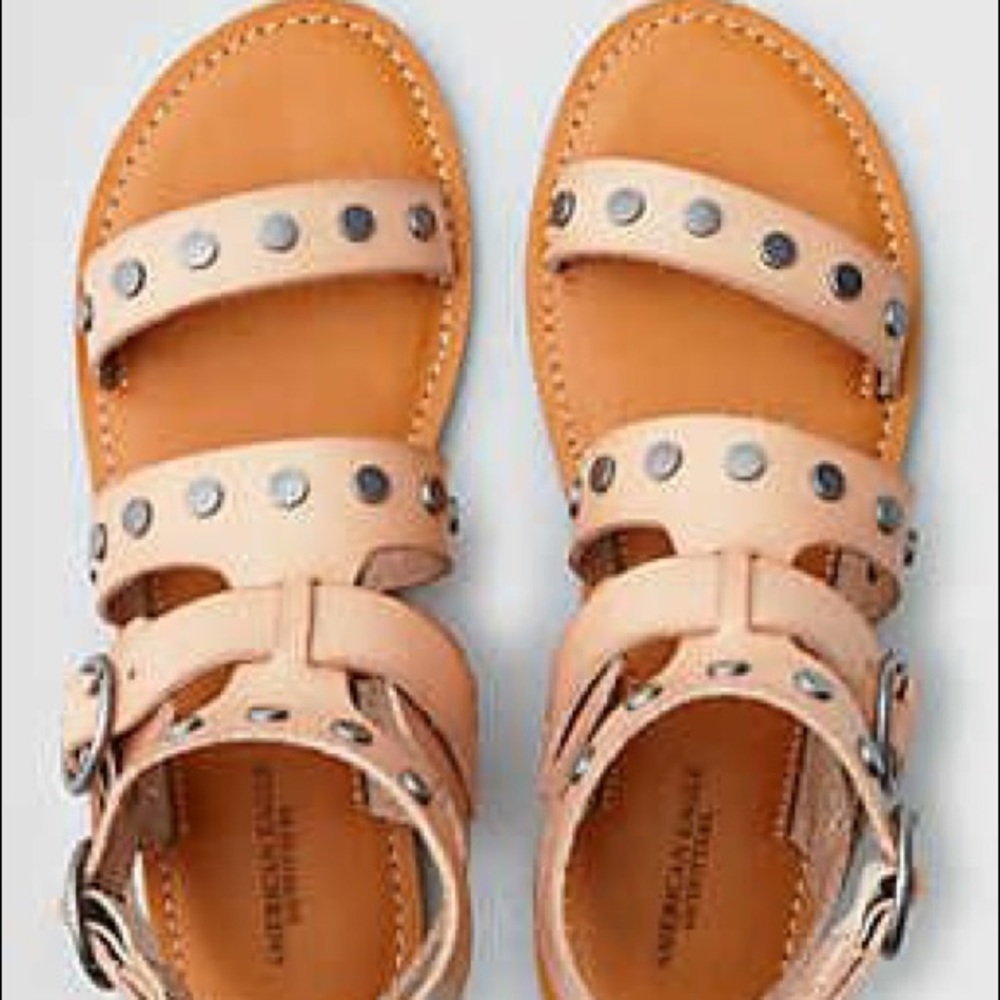 American Eagle Sandals